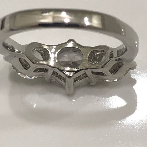 Timeless ring - Picture 7 of 9